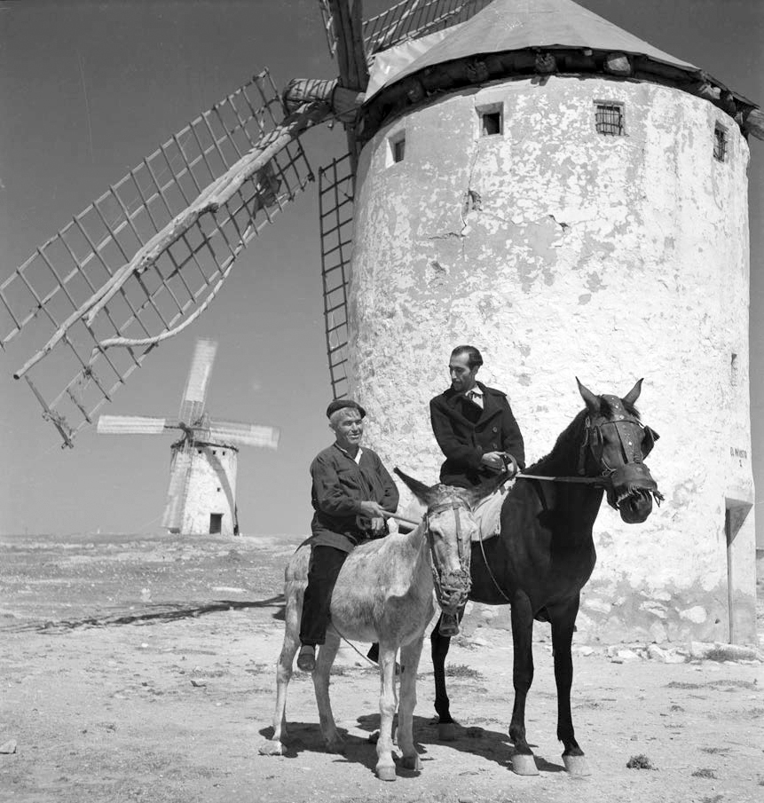 Don quijote y Sancho en el molino Infanto