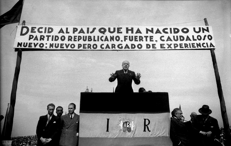 Mitin de Azaa en Madrid en octubre de 1935