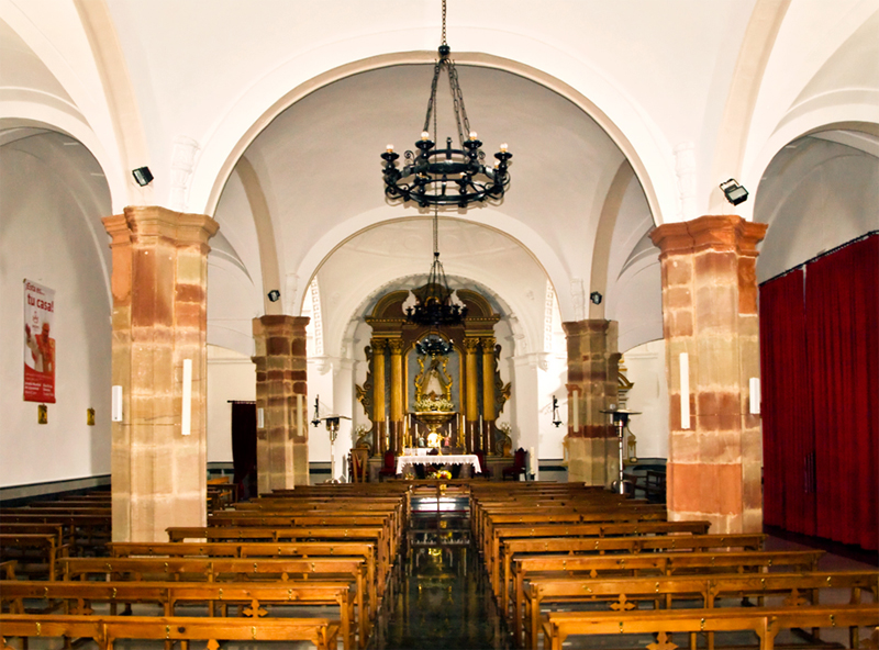 Interior del santuario de la Virgen de Criptana