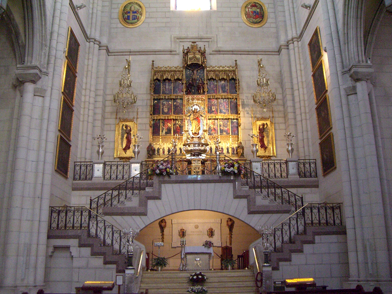 Tumba de la reina María de las Mercedes