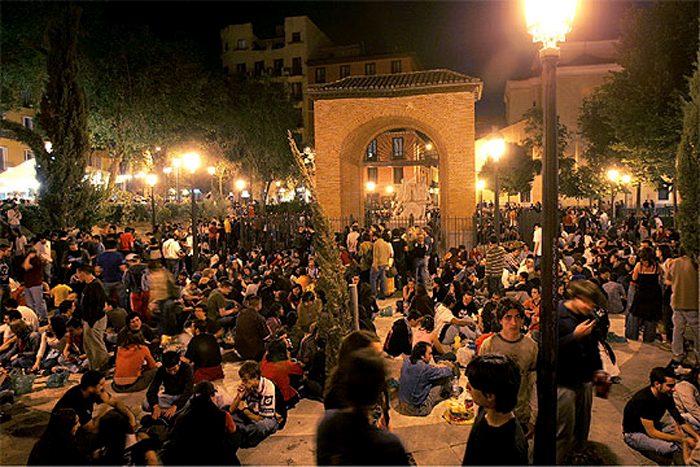 Botellón en Malasaña