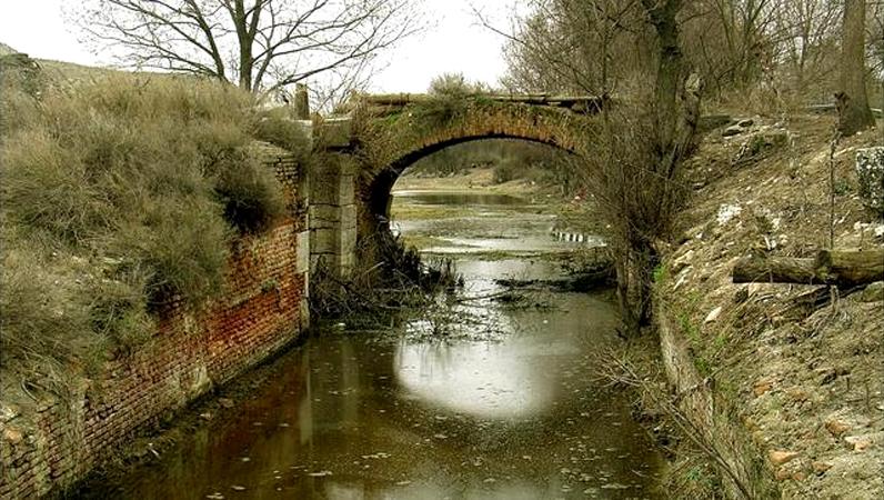 Restos del Real Canal del Manzanares