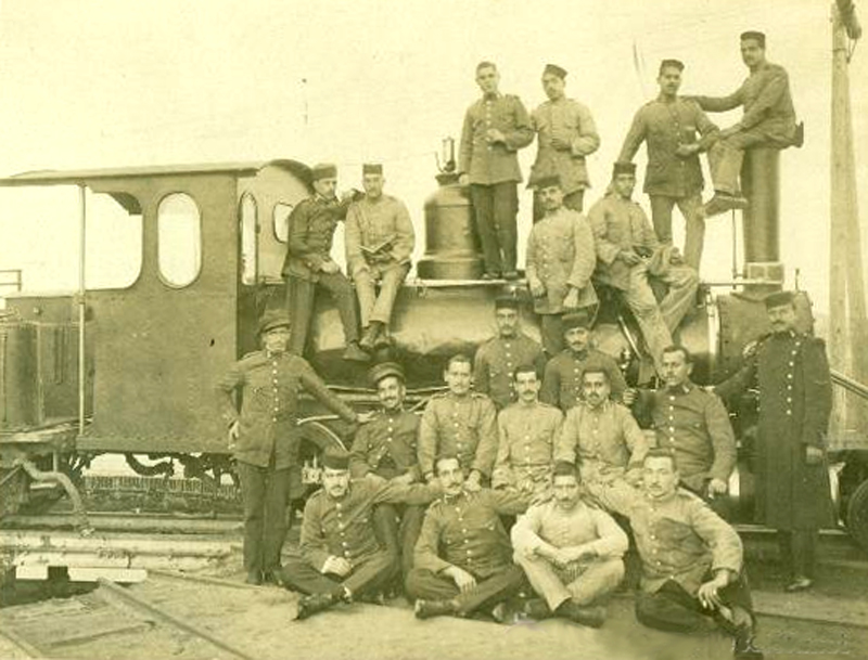 Soldados en la Estacin de Cuatro Vientos. 1920