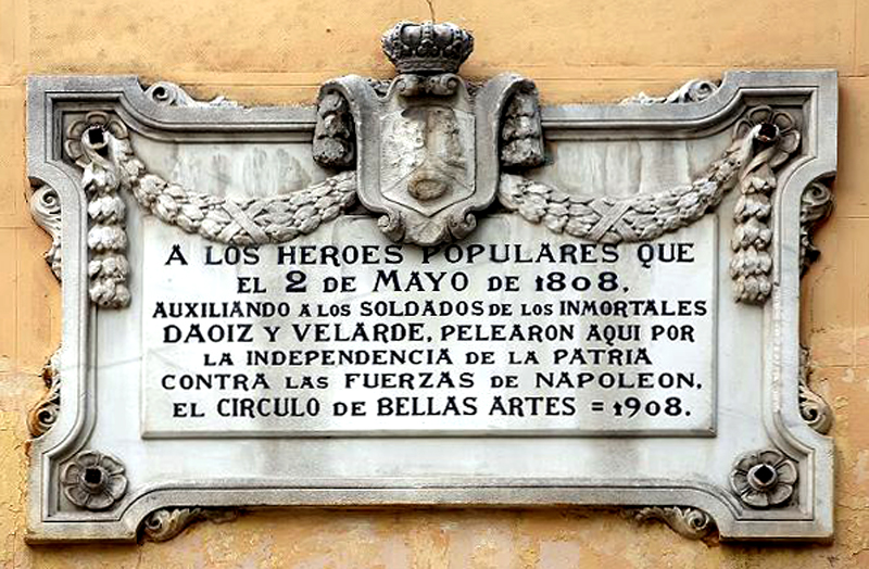 Placa a los hroes del 2 de mayo