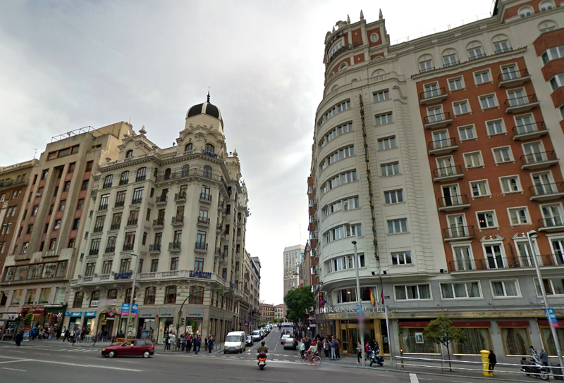 Primer tramo de la calle de San Bernardo