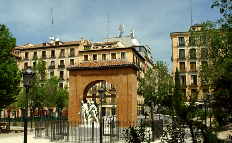 Arranque de la calle de Ruiz desde la plaza del Dos de Mayo