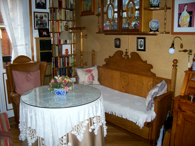 Banca y mesa camilla
