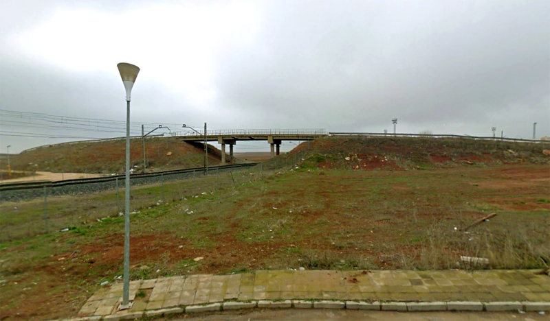Puente sobre la carretera Nieva