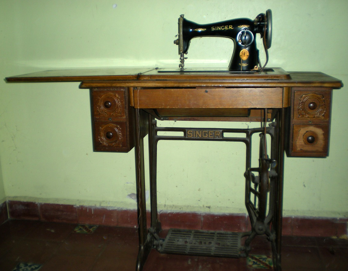 Mquina de coser antigua Singer