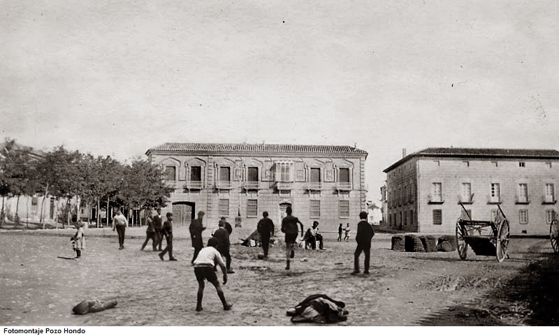 Jugando al fútbol