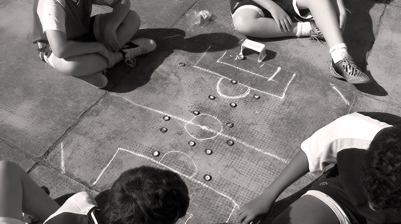Fútbol con chapas