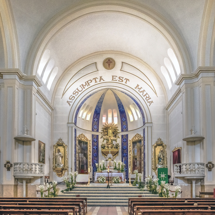 Interior de la iglesia