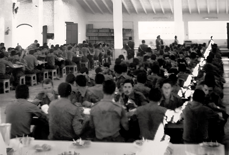 Comedor de reclutas