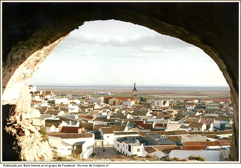 Bella panormica desde la cueva de La Manguita