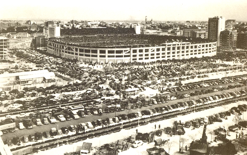 Estadio Santiago Bernabéu en 1960