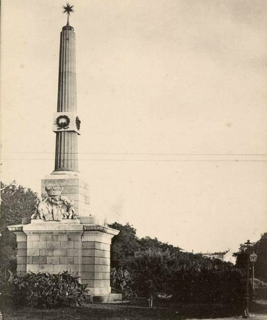 Obelisco Fuente Castellana