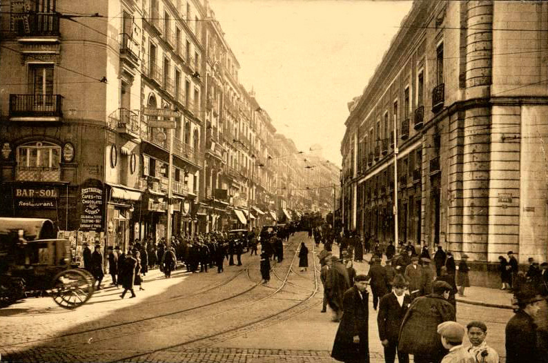 La calle Carretas en 1930