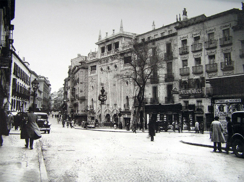 Plaza de Tirso de Molina en 1933